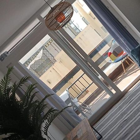 Beach Side Apartment -เอสเตโปนา ภายนอก รูปภาพ