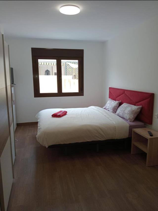 Beach Side Apartment -เอสเตโปนา ภายนอก รูปภาพ