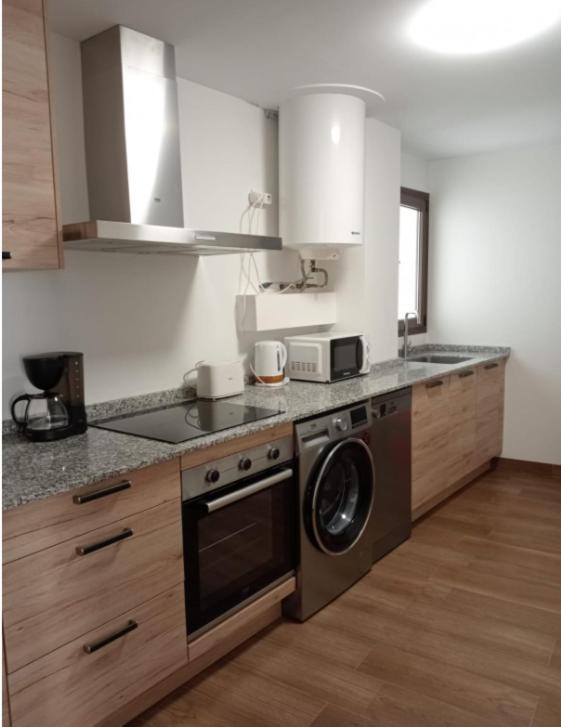 Beach Side Apartment -เอสเตโปนา ภายนอก รูปภาพ