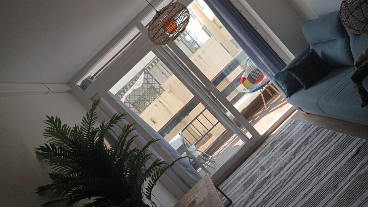 Beach Side Apartment -เอสเตโปนา ภายนอก รูปภาพ